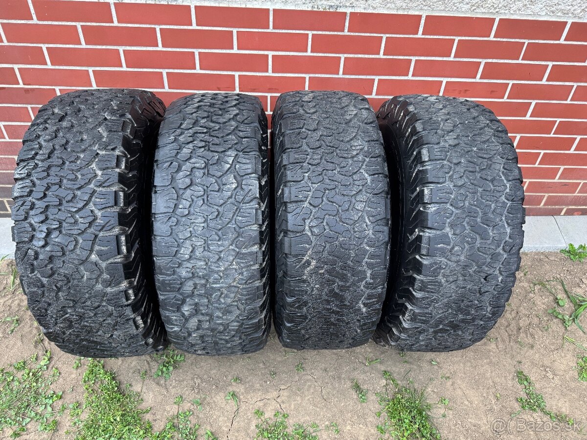 Predám offroad pneu 315/70 r17 315/70/17 4x4 R17 SUV M+S Pre