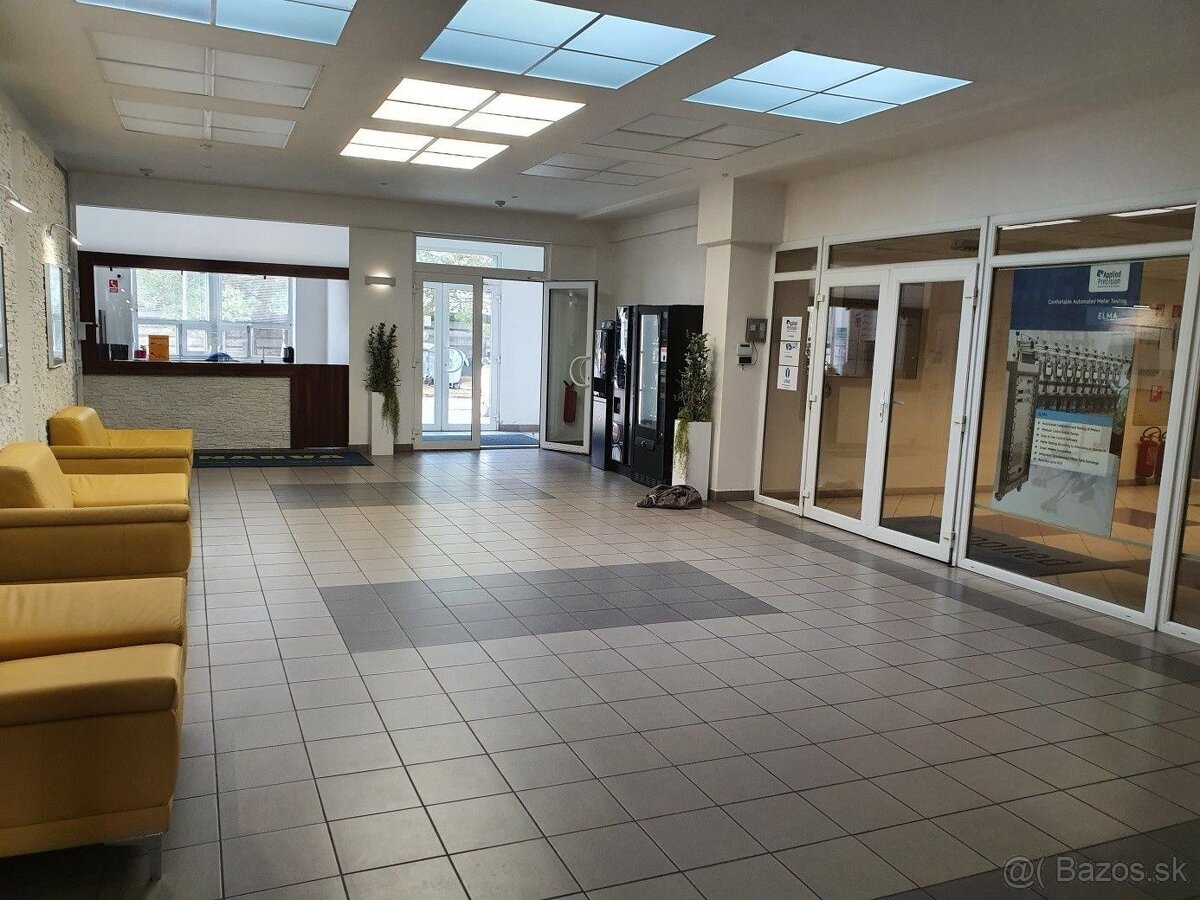 Prenájom kancelárskych a prevádzkových priestorov s parkovan - 2