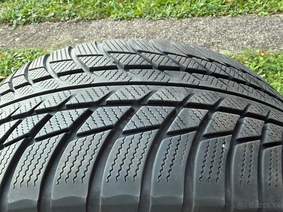 Bridgestone Blizzak LM005 225/45 R18 95V - 2