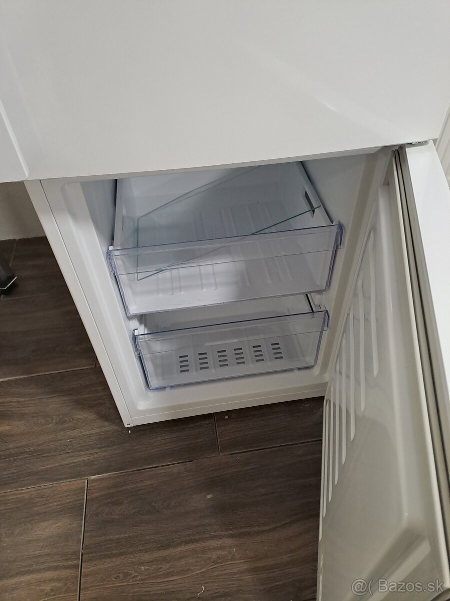 Chladnička s mrazničkou BEKO - 2