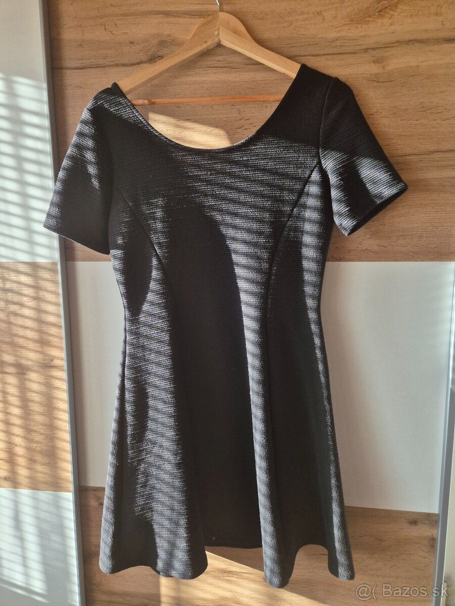 Čierne šaty H&M - 2