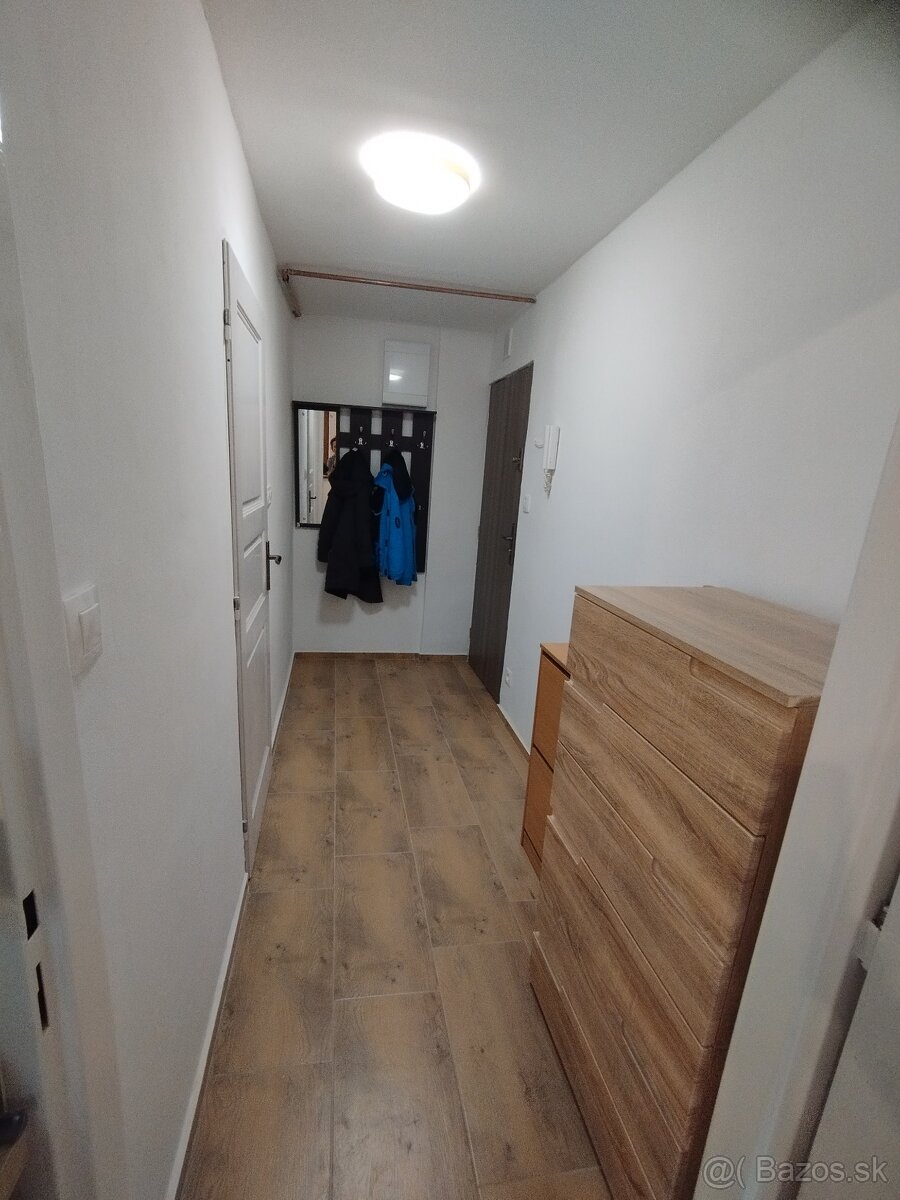 Menší 2izbovy byt - 2