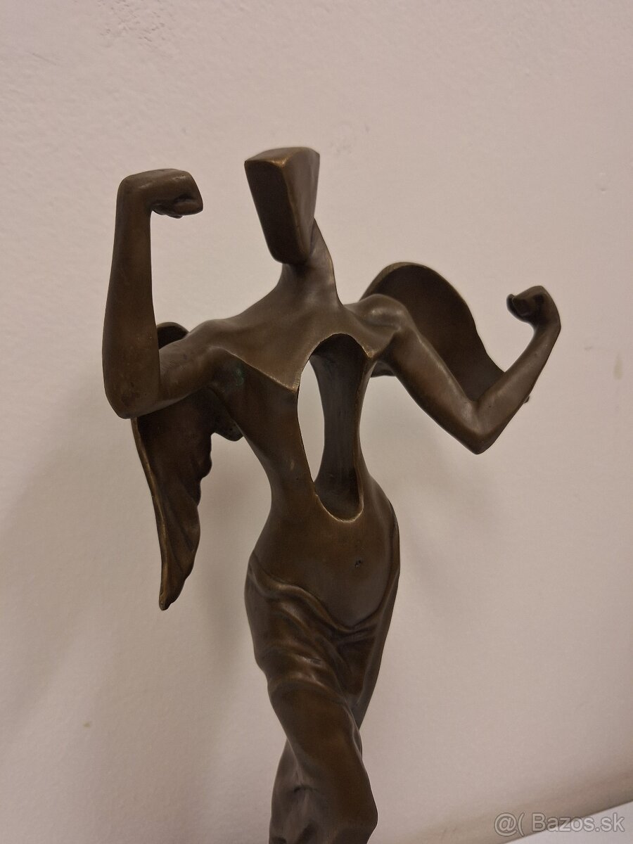 Bronzová socha Anděl - 2