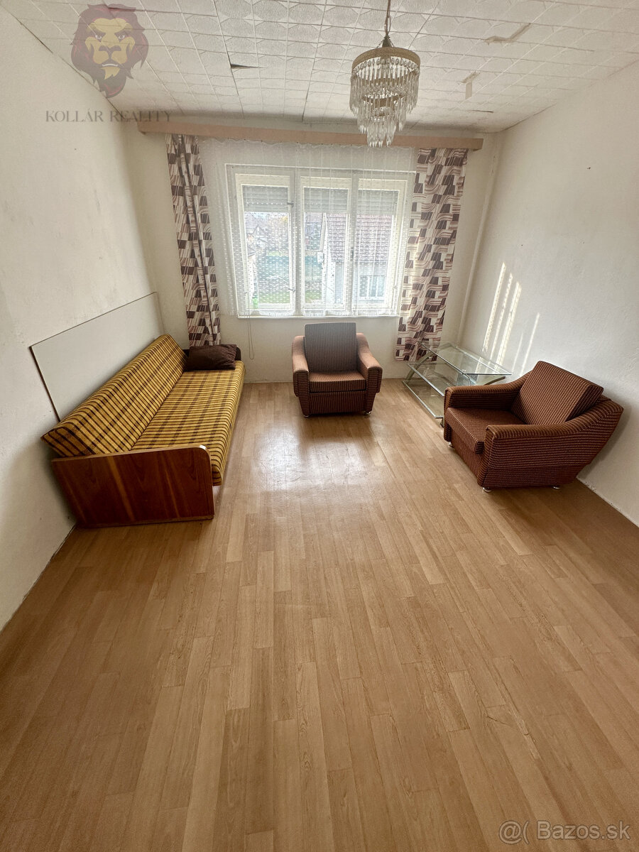 Na predaj: tehlový rodinný dom v Čachticiach. - 2