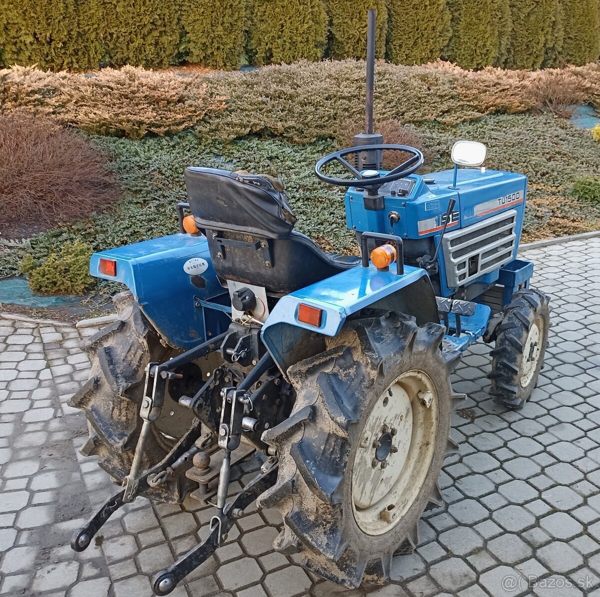 Malotraktor Iseki TU1500 4x4 - 2