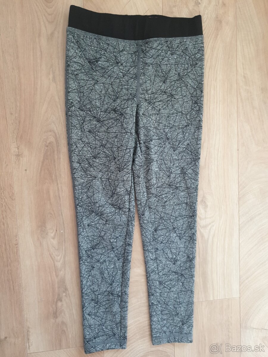 Sportove elasticke nohavice+darcek 122/128 - 2