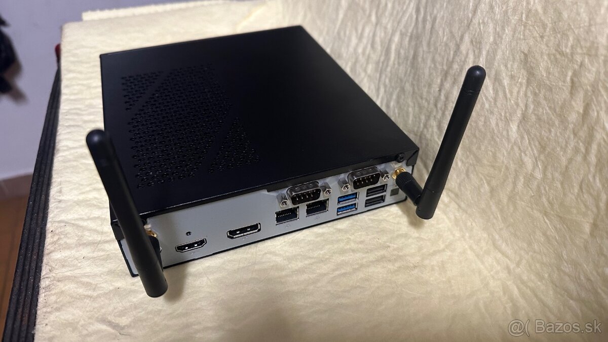 Mini PC Shuttle DH410 - 2