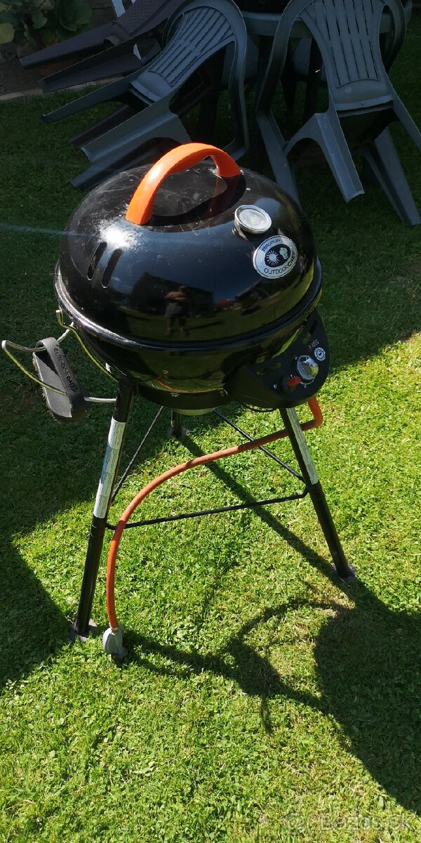 Predám gril Outdoorchef P-420G. - 2