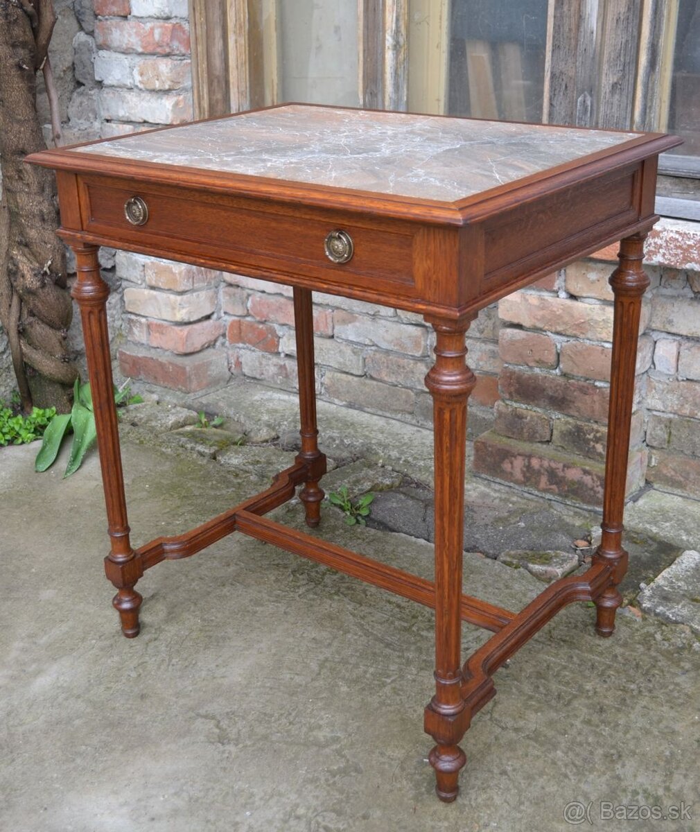 Dubový písací stolík - 2