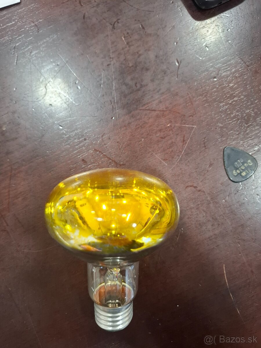 žiarovky E14 a E27 - 2
