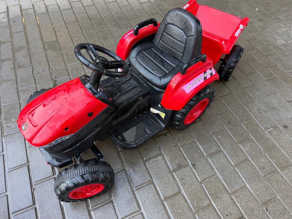 Detské autíčko traktor s vlečkou - 2