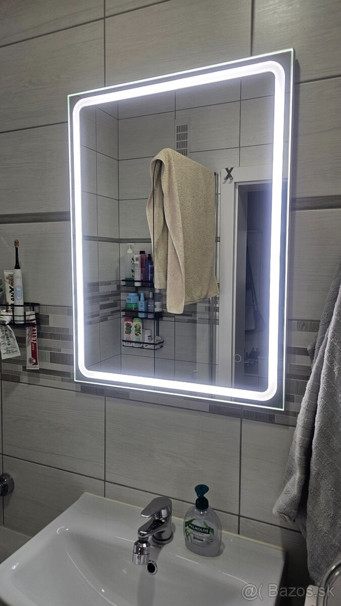 LED ZRKADLO 60X80 CM TOP STAV - 2