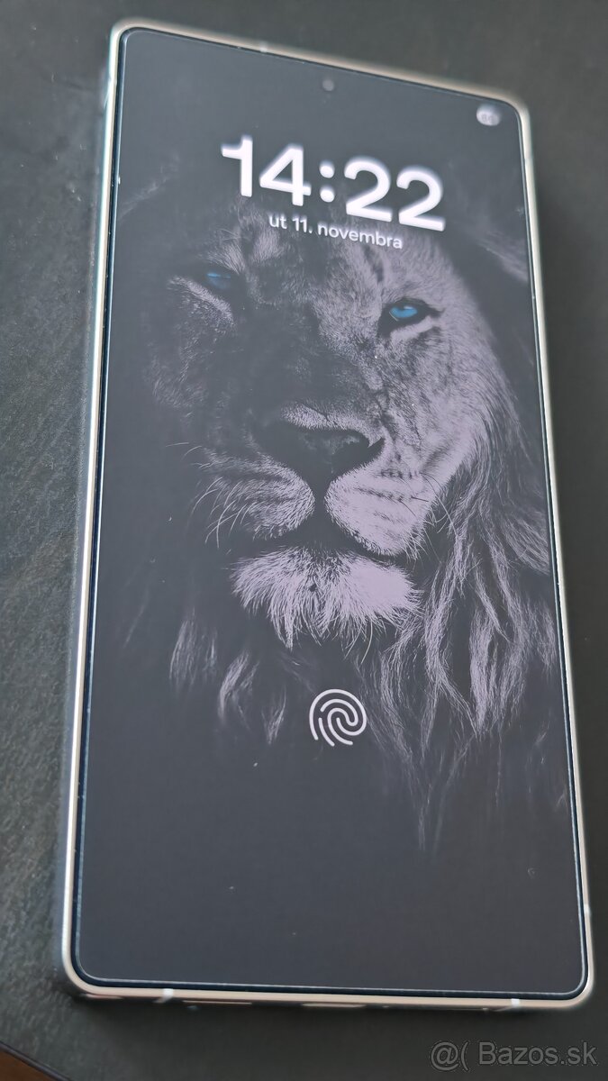 predám Samsung s25 ultra 512 gb - 2