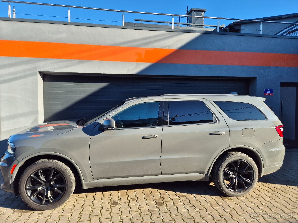DODGE DURANGO 5,7 HEMI R/T 2022 21 000 km - 2