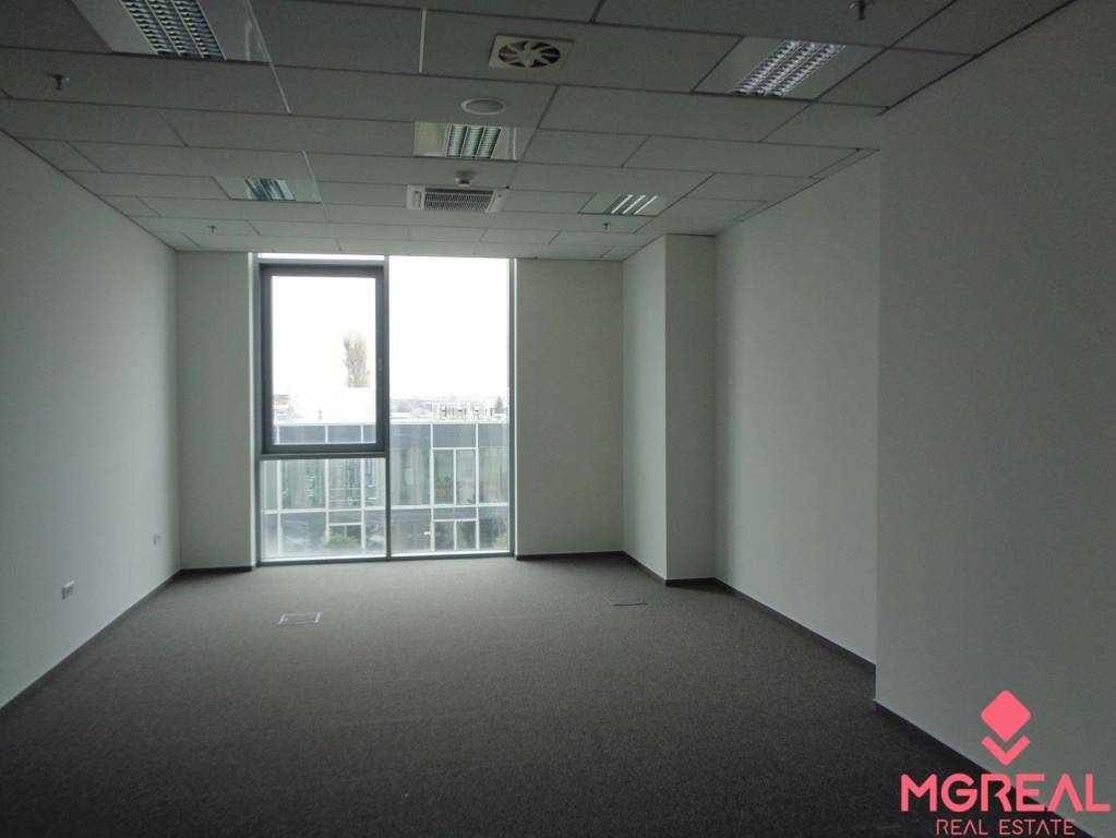 Kancelárie v administratívnej budove Aircraft Bulding - 2