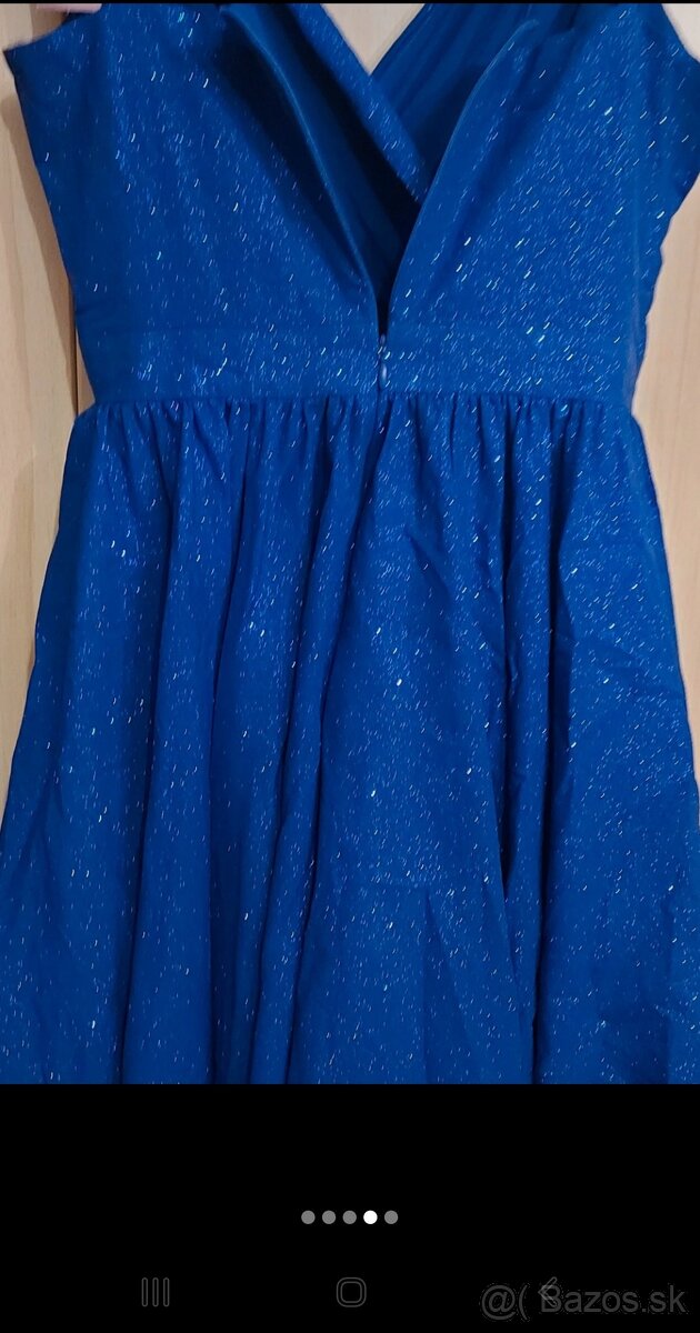 Modré trblietavé šaty na ramienka áčkového strihu - 2