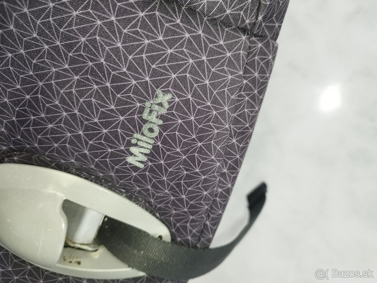 Predám autosedačku Maxi Cosi MiloFix - 2