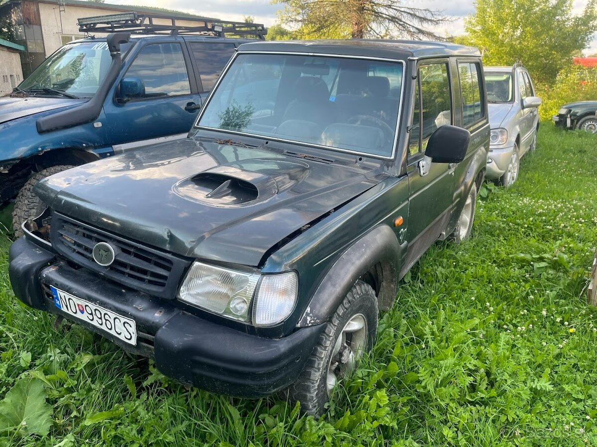 Hyundai Galloper - 2