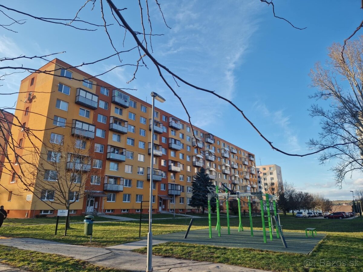 Na predaj 1 izbový byt Partizánske - 2