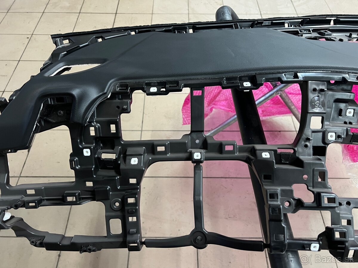 Palubná doska Kia Sportage NQ5 - 2