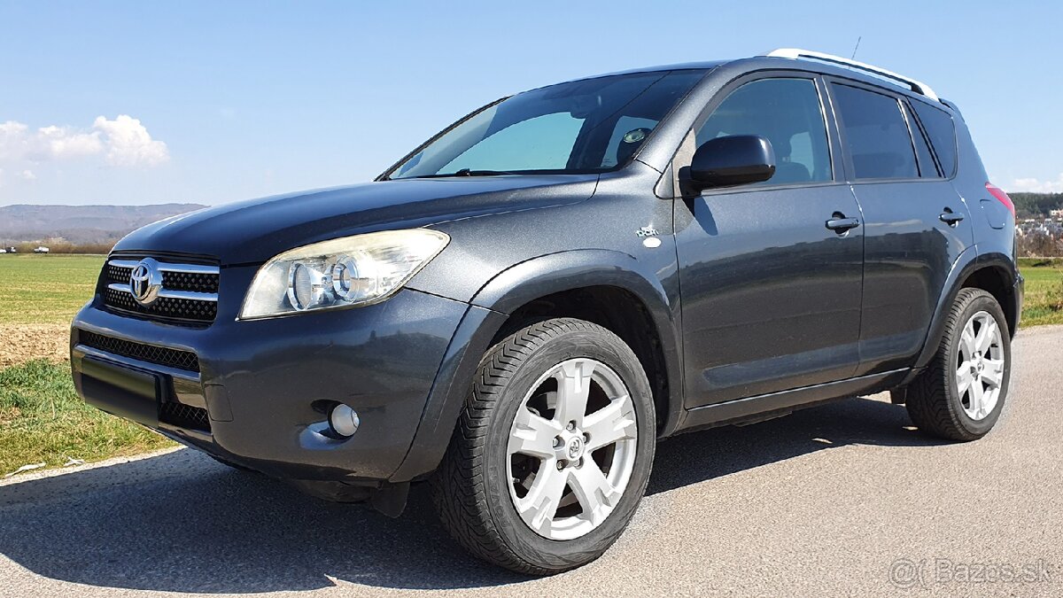 Toyota RAV4, 4x4, servisná historia - 2