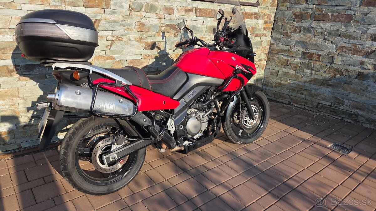 Suzuki V-Strom DL650 - 2