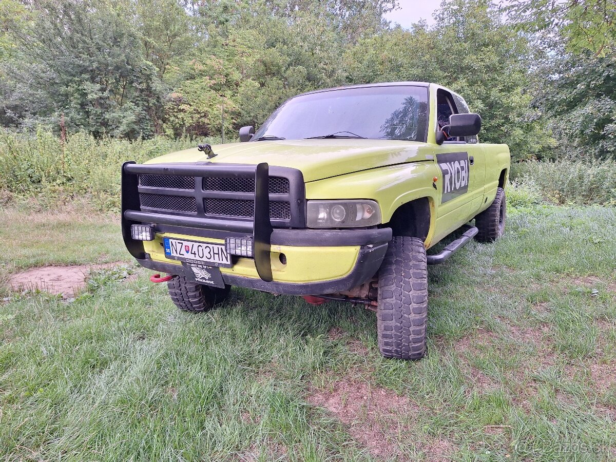 Dodge RAM 2500 8.0 V10 4x4
