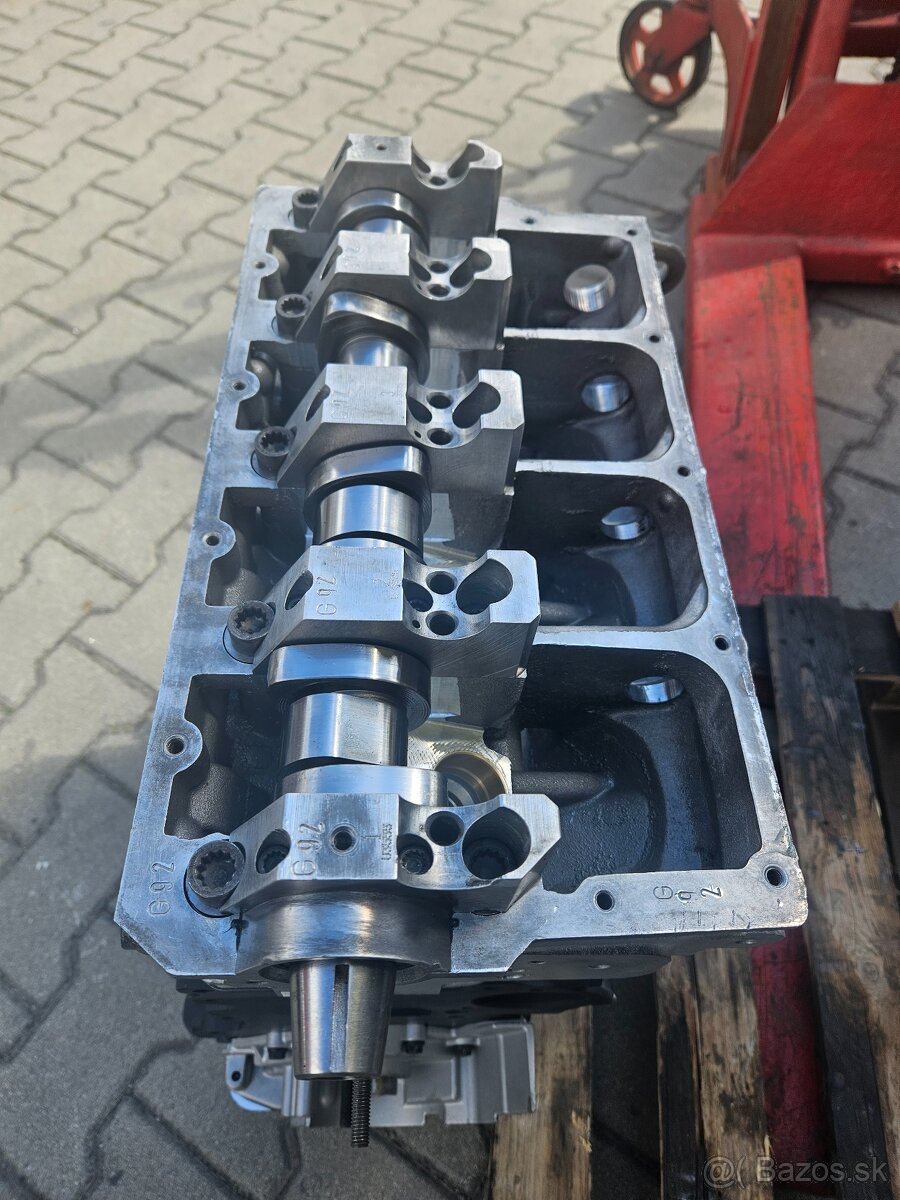 Motor repasovany Transporter 1,9tdi AXB AXC - 2