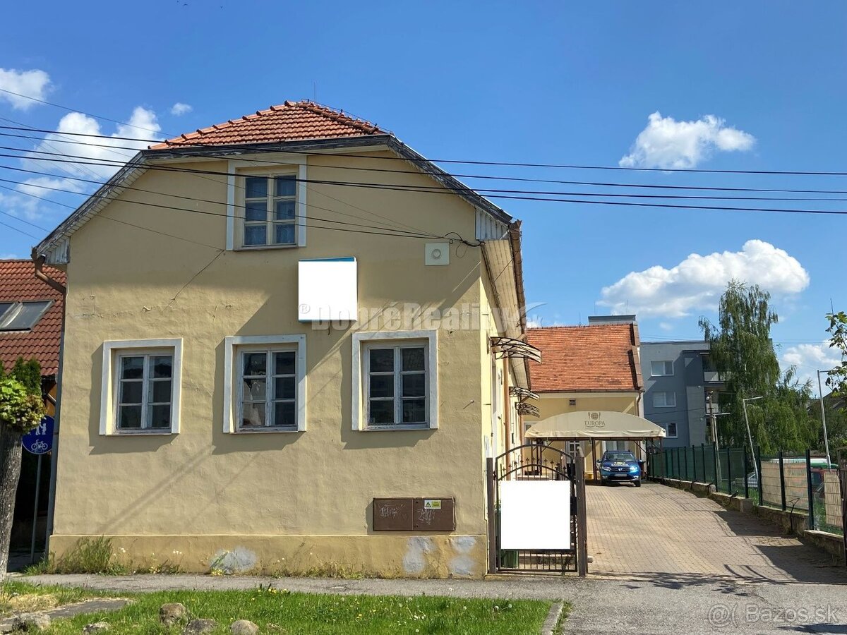 Na predaj veľká, lukratívna komerčná budova v centre Rimavsk - 2