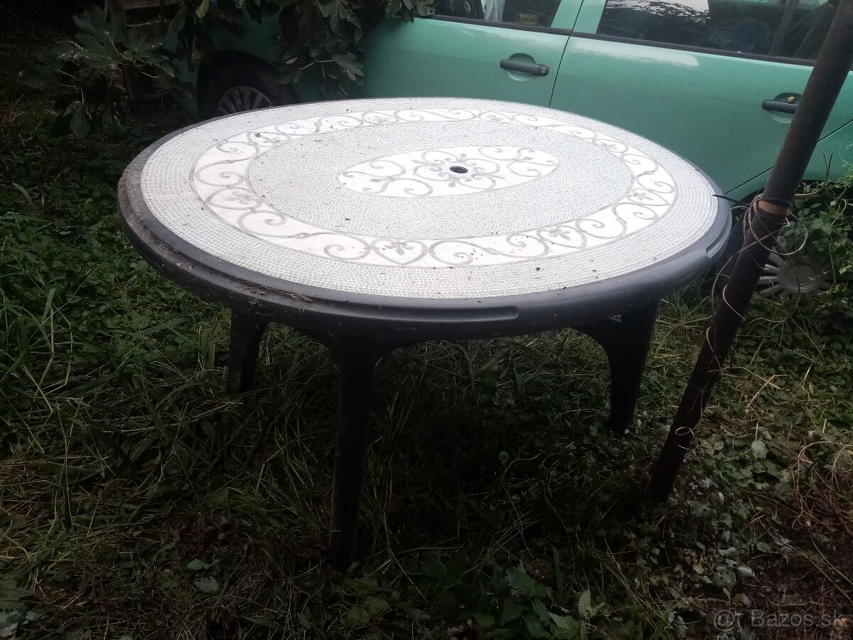 Záhradný stôl - 2