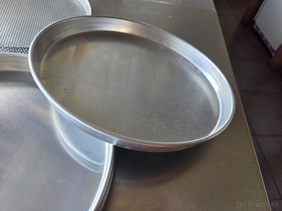 Plechy na pizzu 32 cm - 2