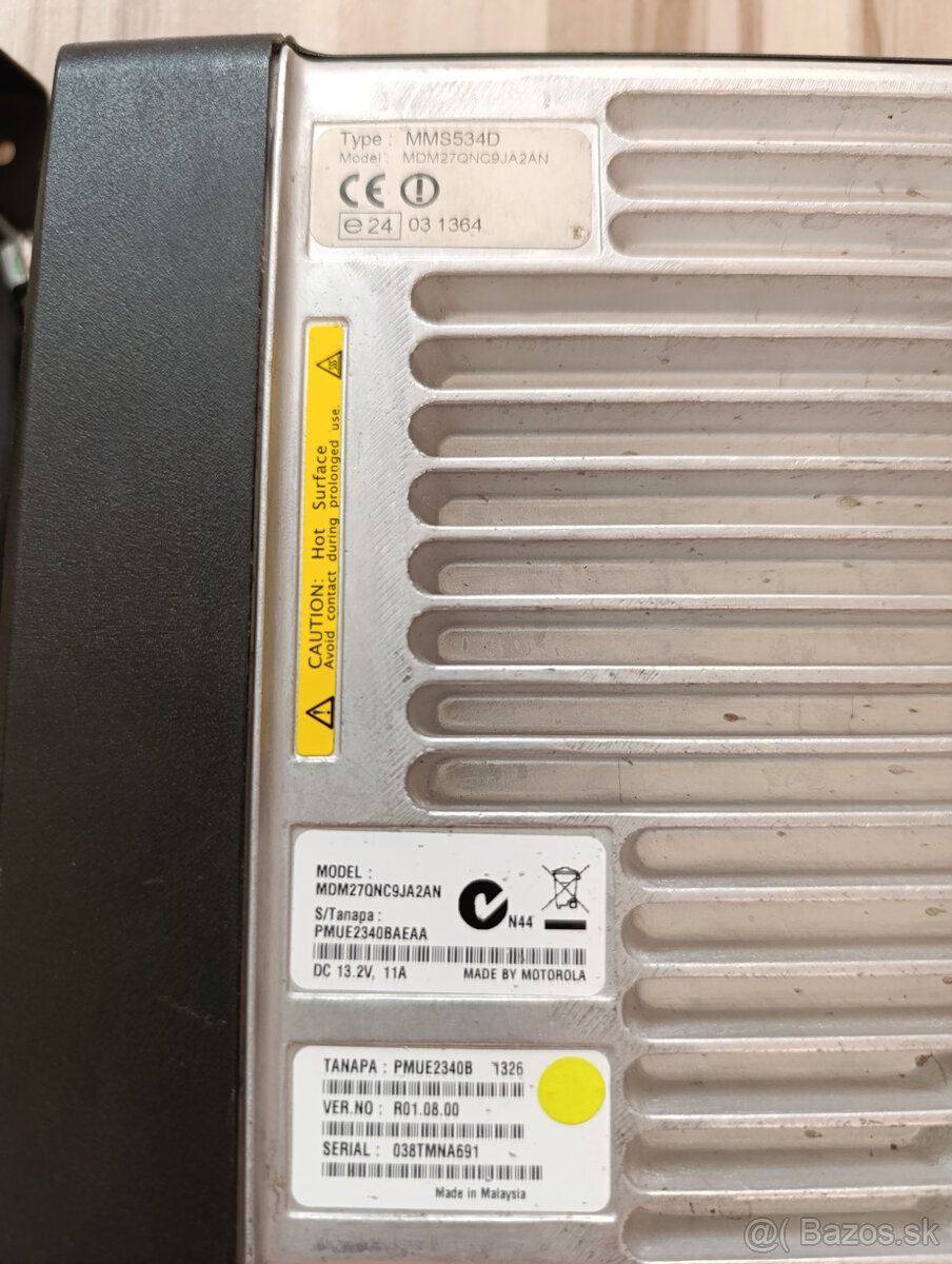 Predám vysielačku Motorola DM3400 - 2