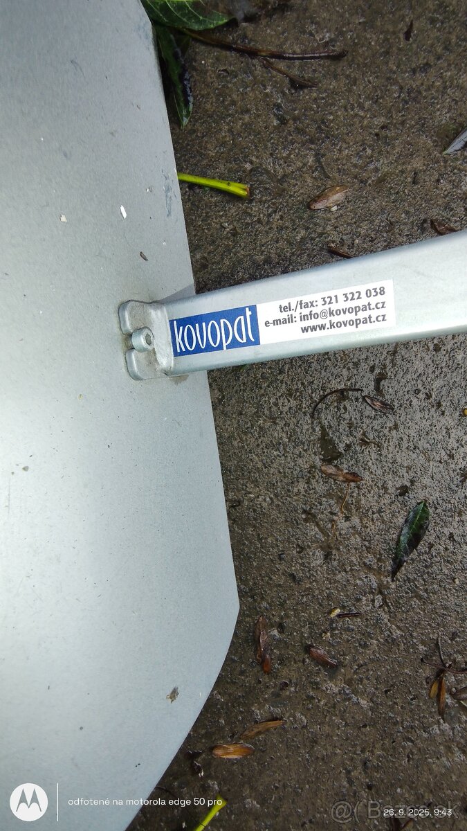 Stojan na letaky prospekty - 2