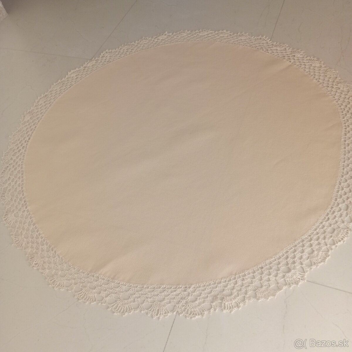 Okrúhle obrusy - 2
