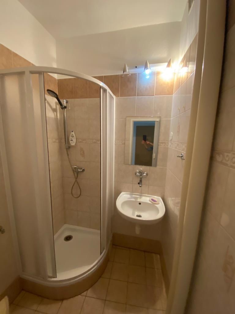 Prenájom 1 izbového bytu - 2