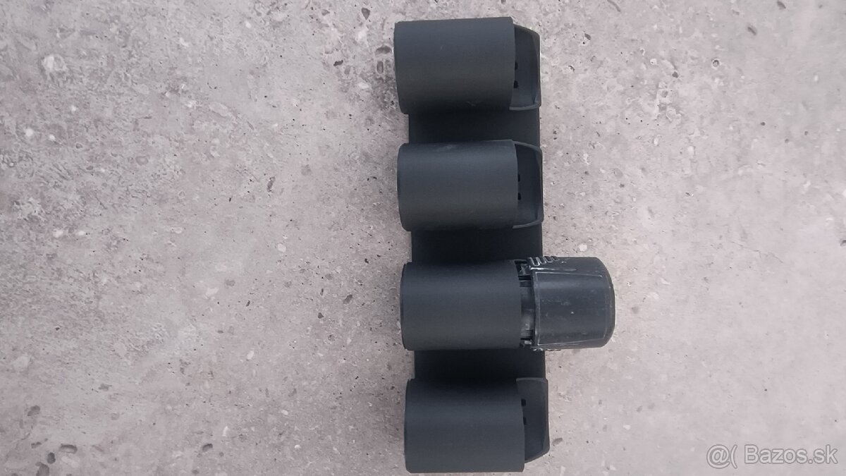 Drziak na baterie Bosch - 2