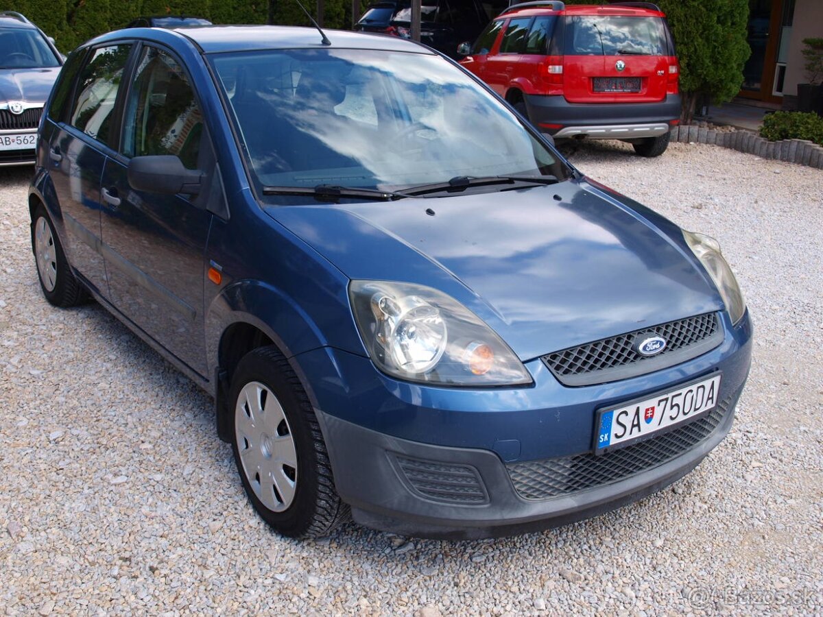 Ford Fiesta 1.3i Duratec Ambiente - 2
