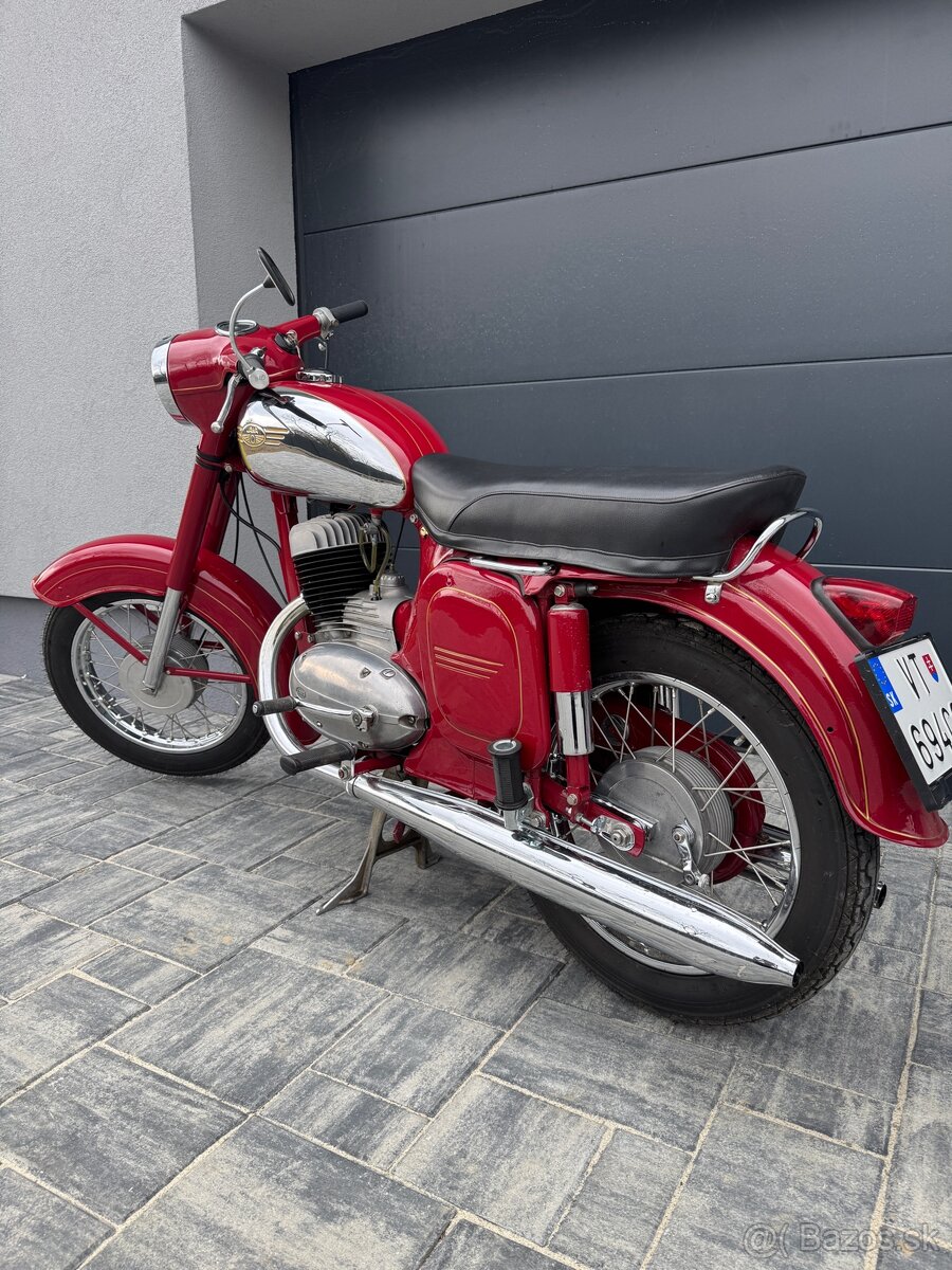 Jawa 250 559 - 2