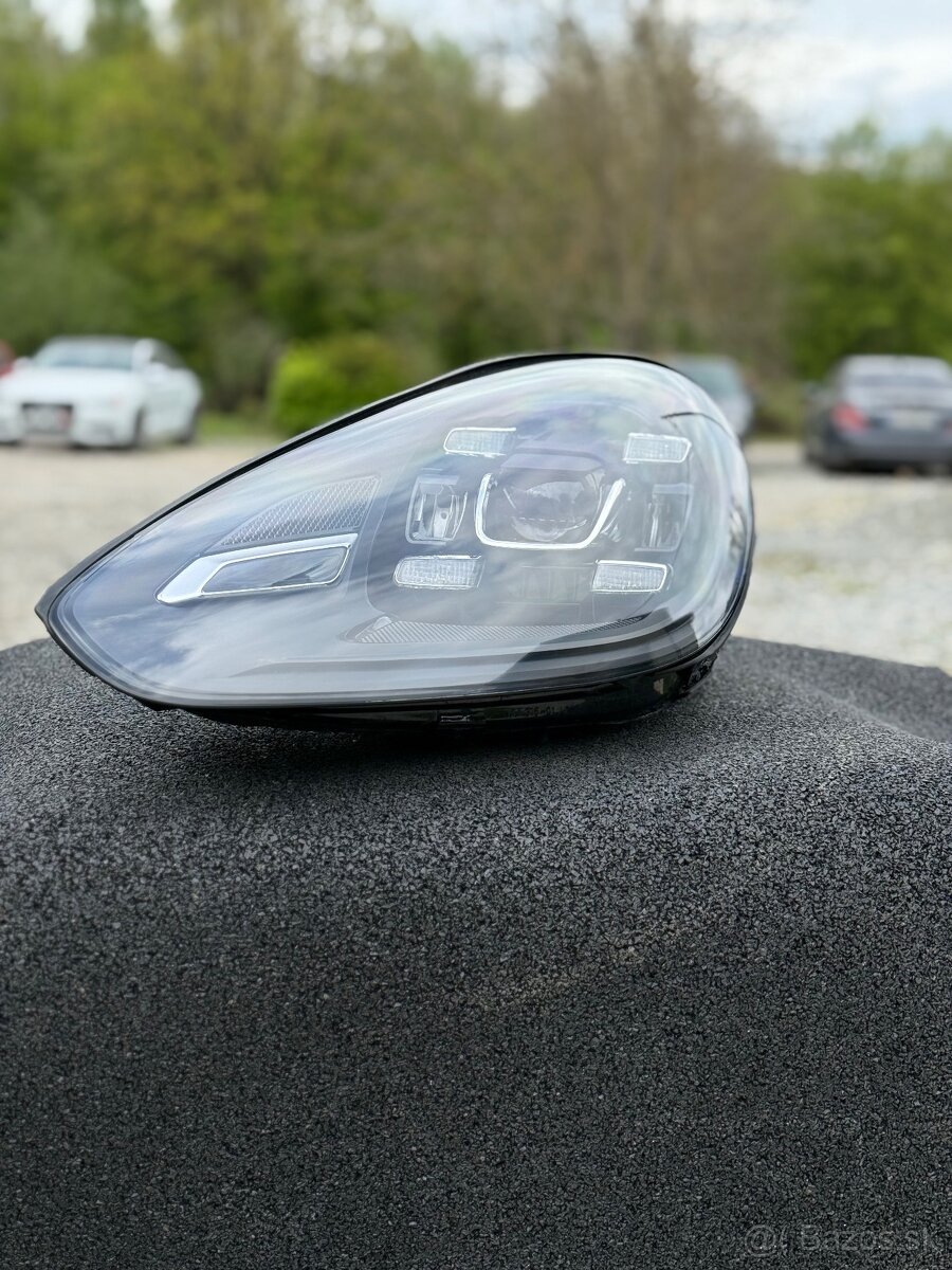 Porsche Cayenne LED svetlo - 2
