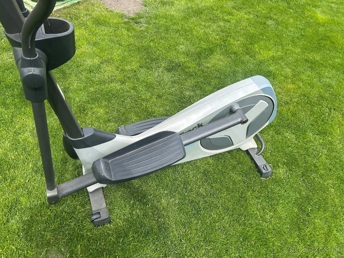 Eliptický trenažér NordicTrack E4.0 - 2