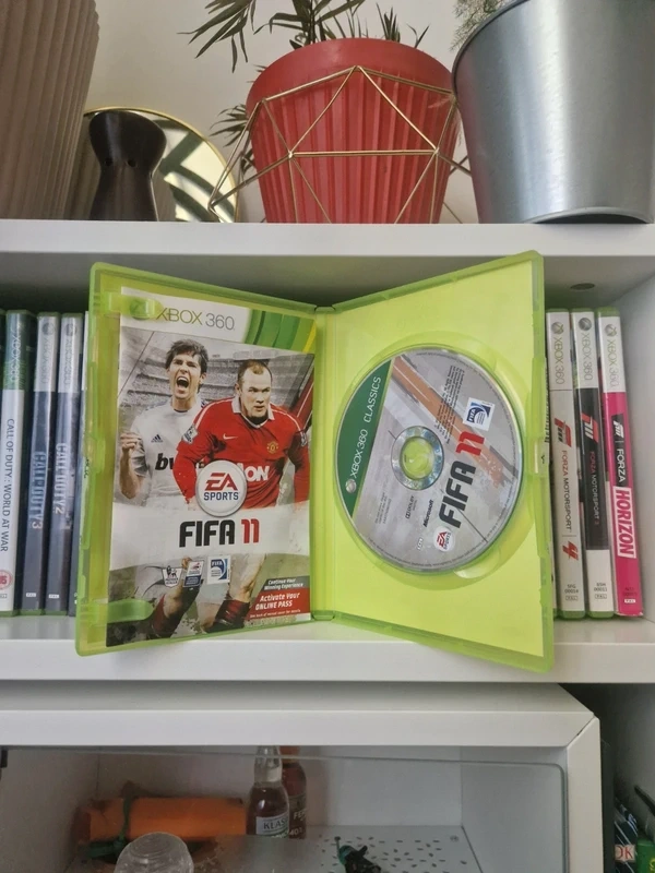 Xbox 360 FIFA 11 - 2