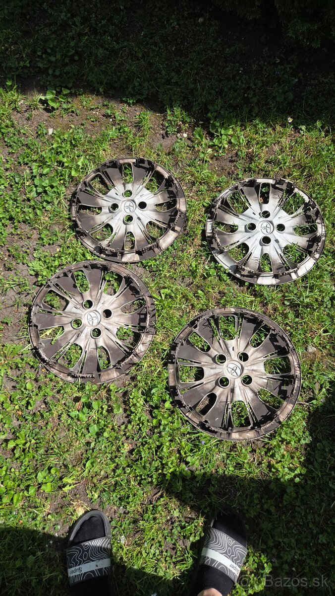 PUKLICE TOYOTA R15 ORIGINAL - 2