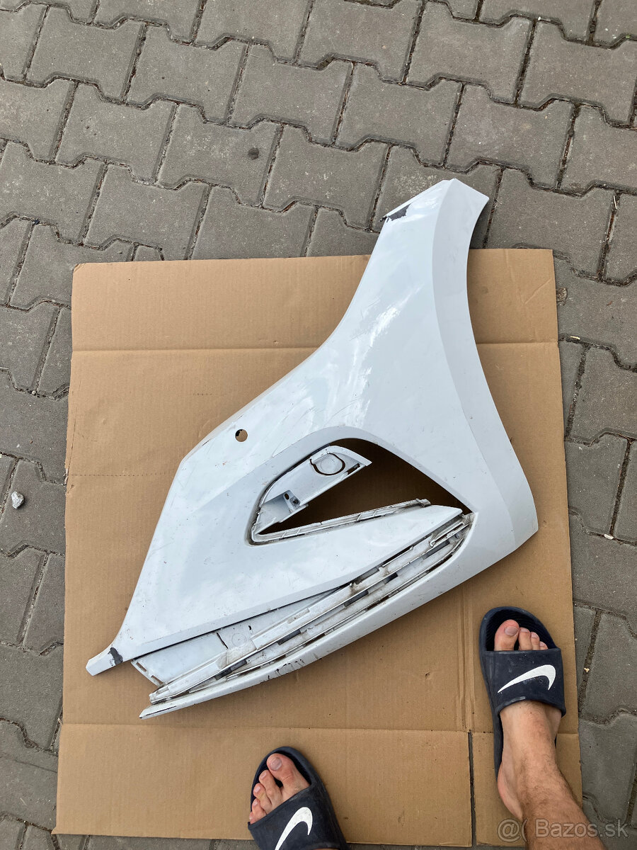 predni naraznik vw arteon lift levy bily - 2