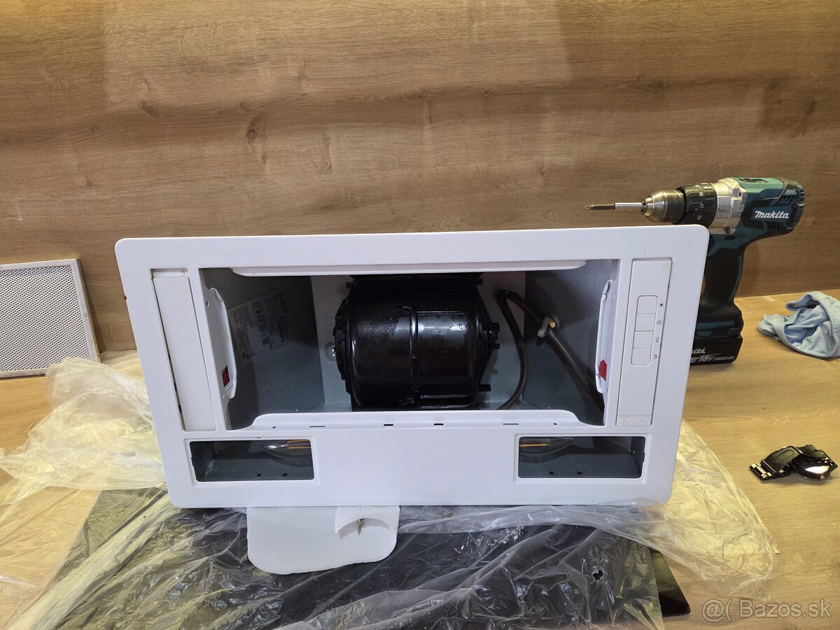 Vstavaný digestor Elica - 2