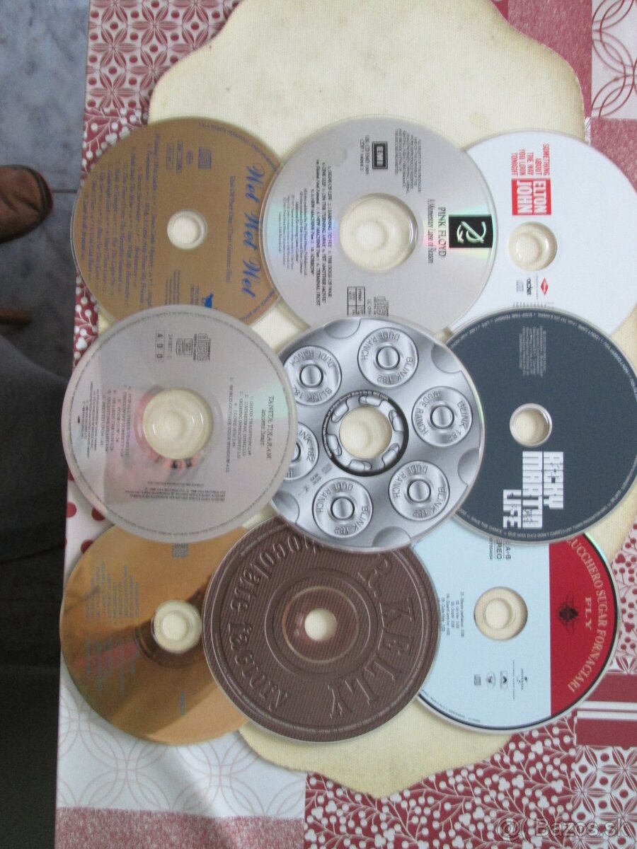 20 CD BEZ OBALOV : rock, pop, výhodná cena. - 2