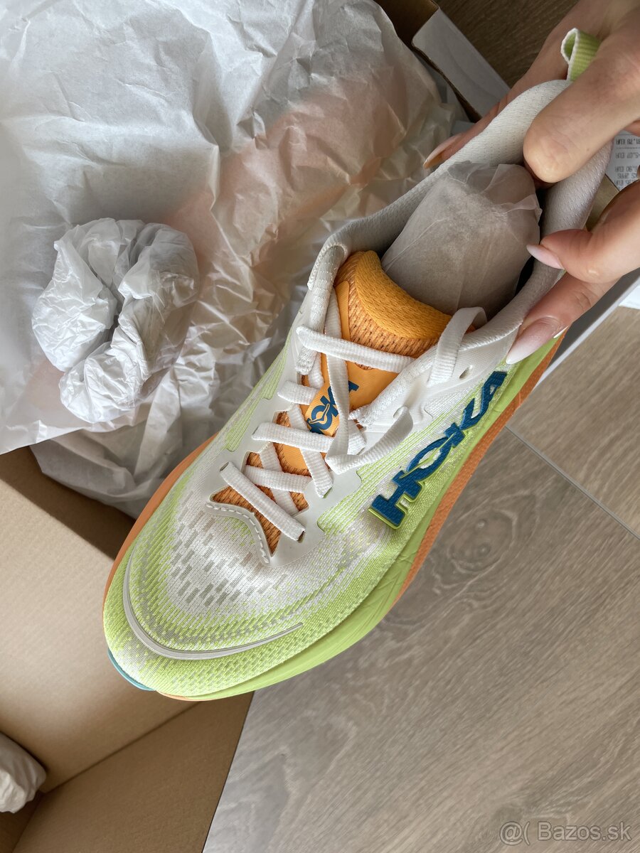 Hoka bežecké tenisky - 2