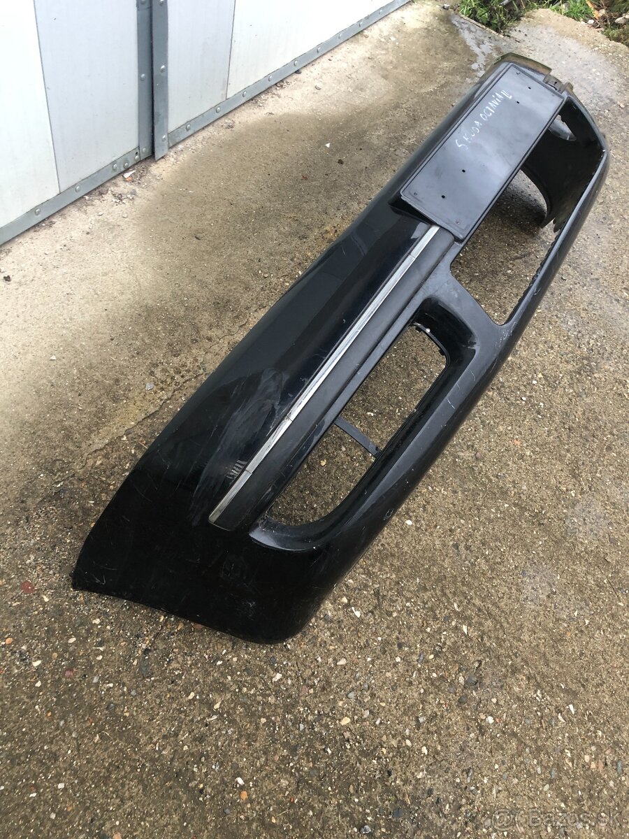 orig predni naraznik skoda superb 1 I cerny - 2