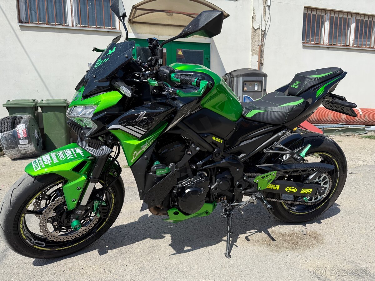 Kawasaki Z900 - 2