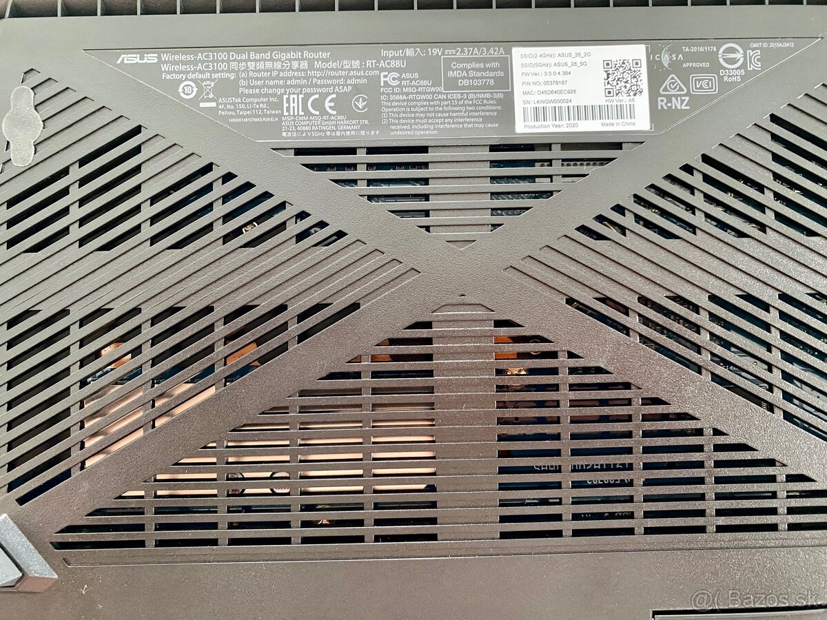 WiFi router: ASUS RT-AC88U AC3100 - 2