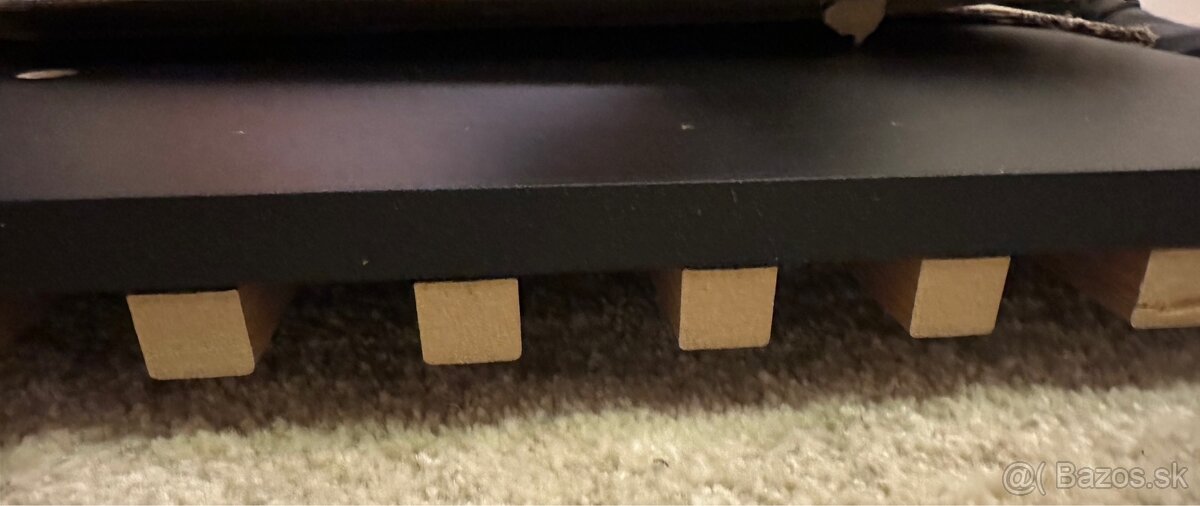 Predám dekoratívny panel a vesiakovu stenu - 2